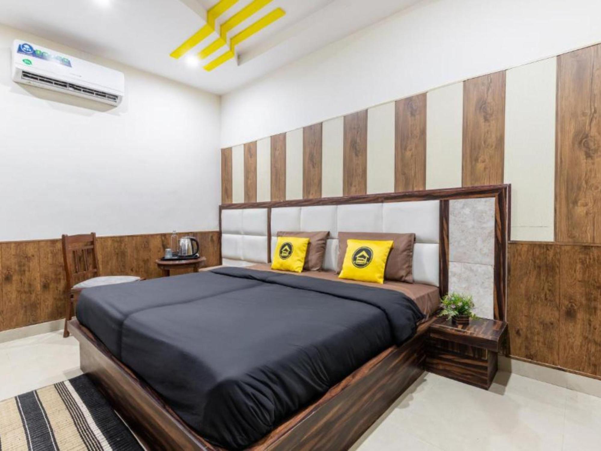 The Hosteller Agra آغْرا الغرفة الصورة