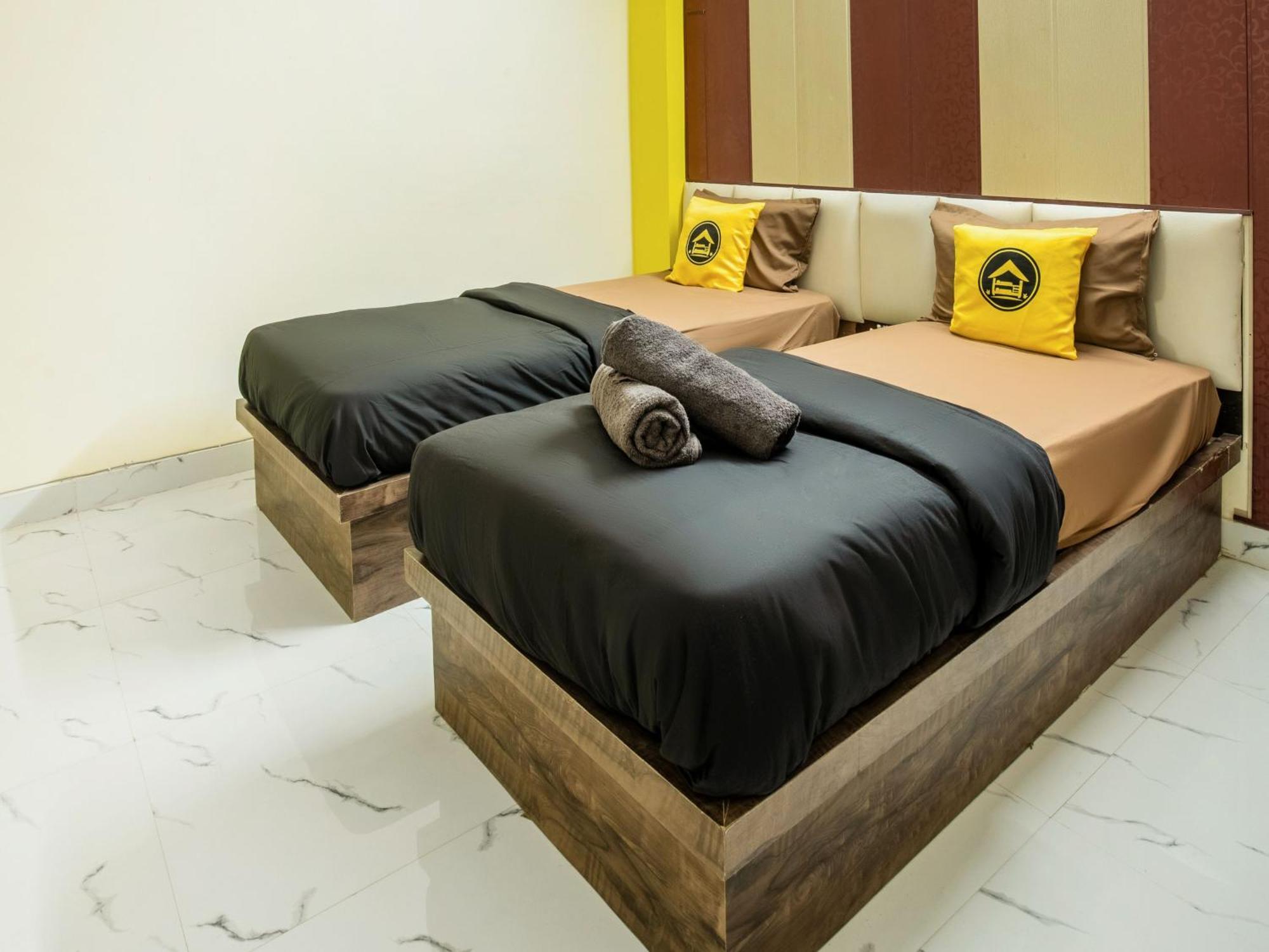 The Hosteller Agra آغْرا الغرفة الصورة