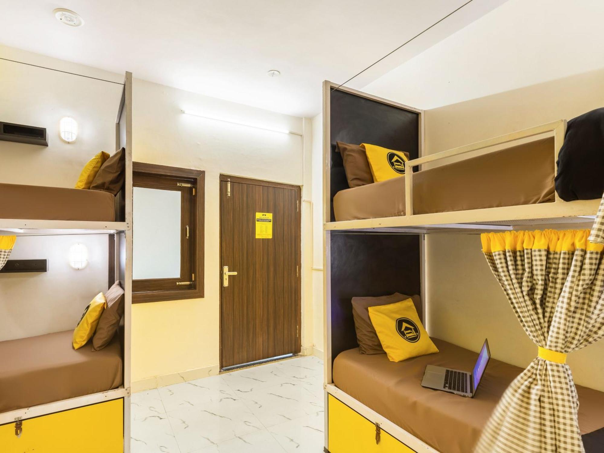The Hosteller Agra آغْرا الغرفة الصورة