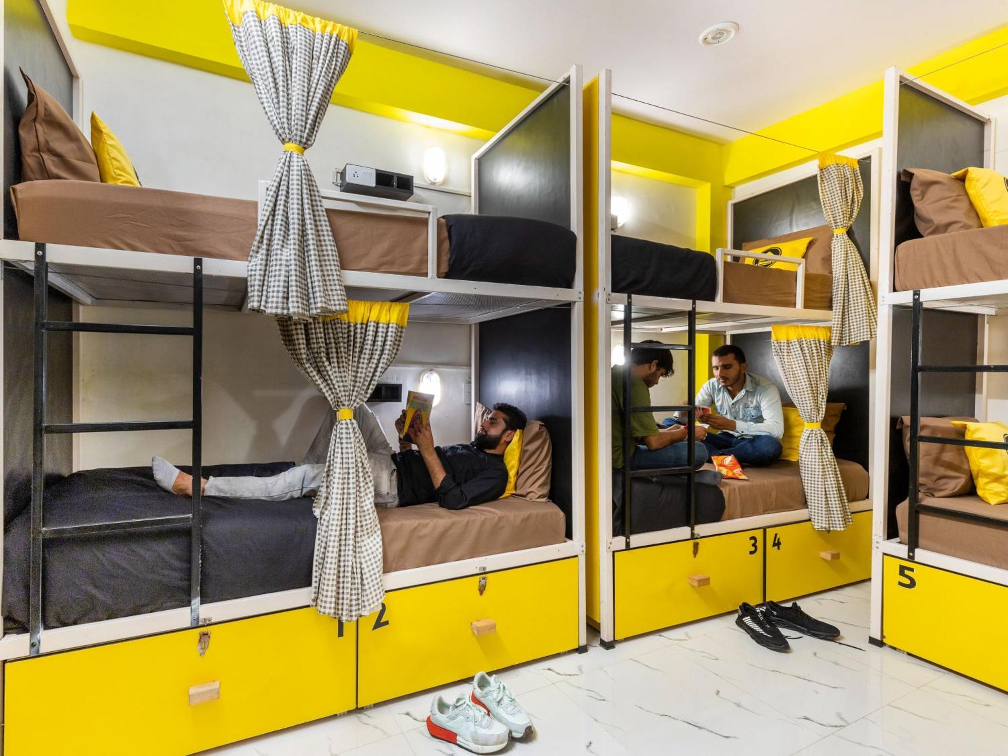 The Hosteller Agra آغْرا الغرفة الصورة