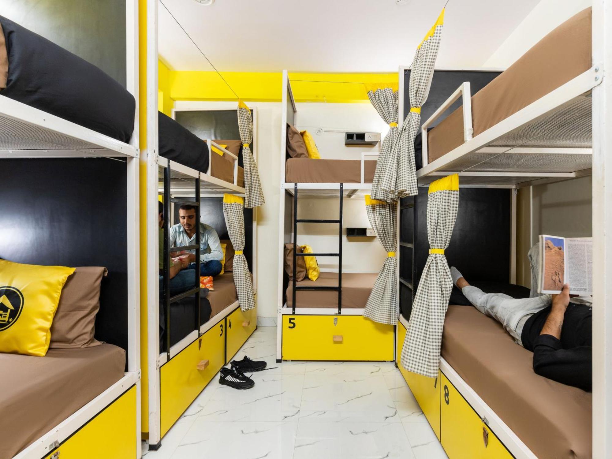 The Hosteller Agra آغْرا الغرفة الصورة